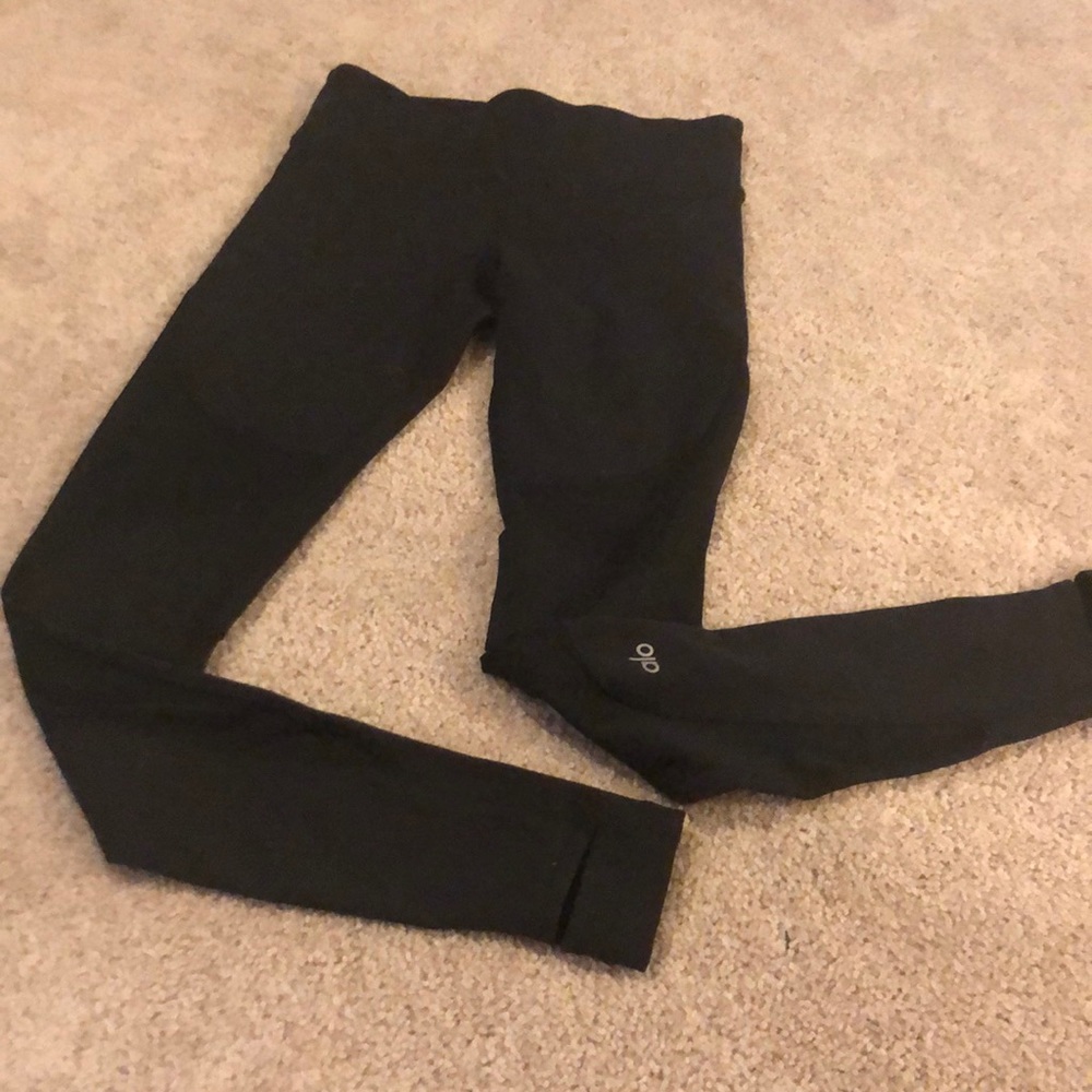 Black leggings